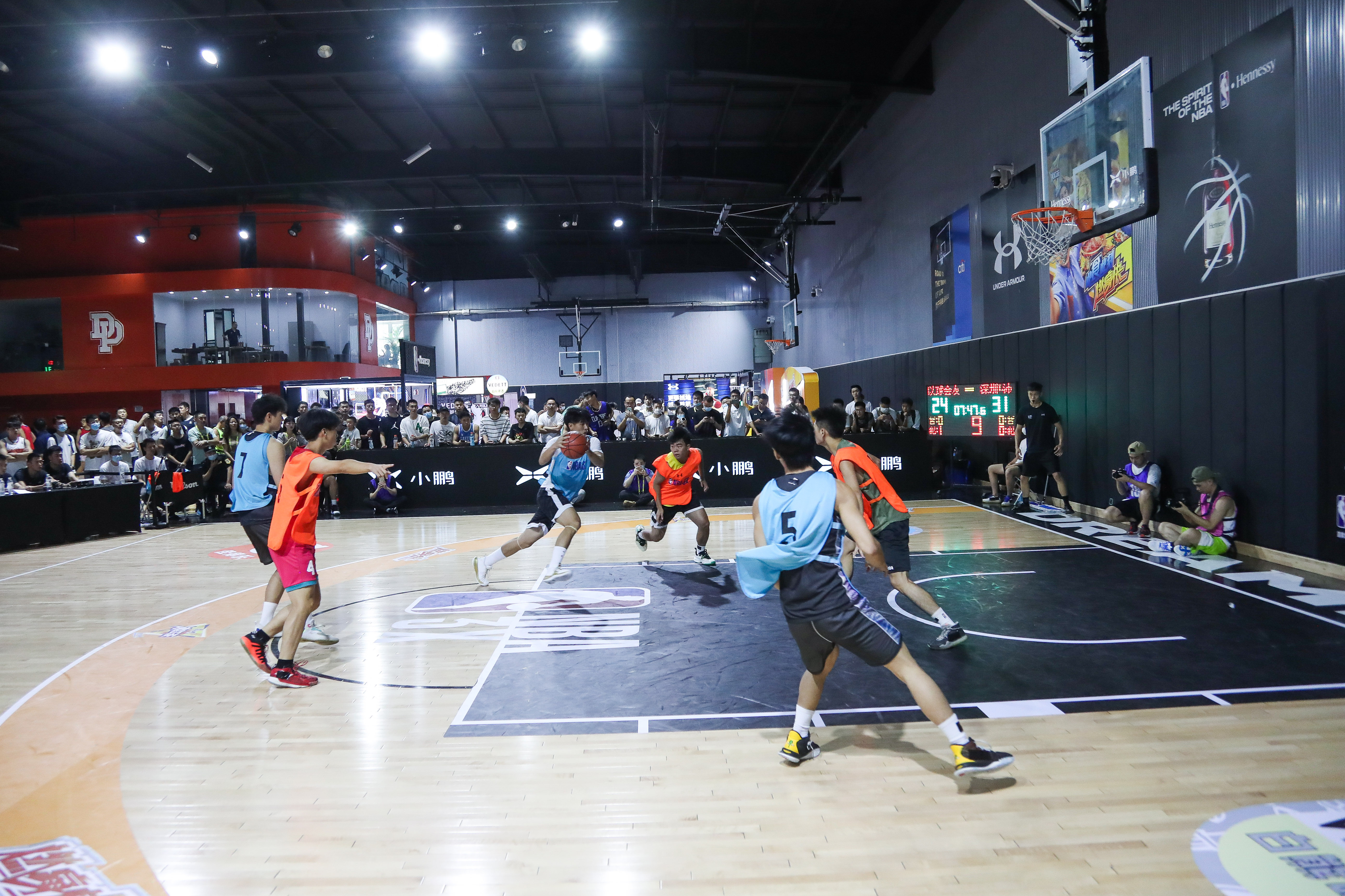 组第三的身 组第三的身